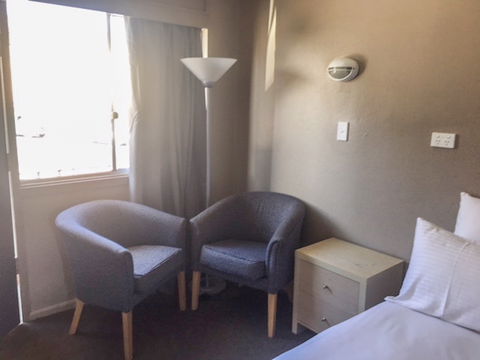 Commercial Hotel Motel Lithgow - Holiday Jervis Bay 0