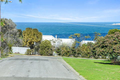 Islandview - Hayborough - Holiday Jervis Bay 1