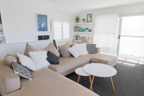 White Beach Cottage - The Perfect Beach Getaway - Holiday Jervis Bay 2