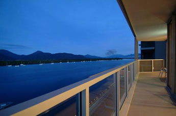 Cairns Luxury Apartments, Harbourlights Complex - Holiday Jervis Bay 10