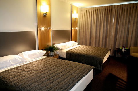 Metro Hotel Ipswich International - Holiday Jervis Bay 1