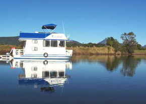 Tweed River House Boats - Holiday Jervis Bay 3
