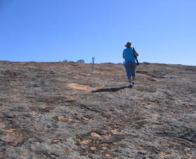 Merredin Peak Trail - Holiday Jervis Bay 0