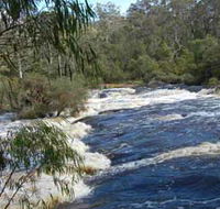 Moons Crossing - Holiday Jervis Bay