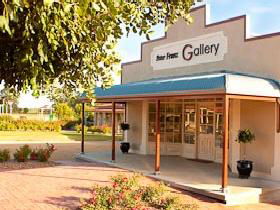 Peter Franz Fine Art Gallery - Holiday Jervis Bay 0
