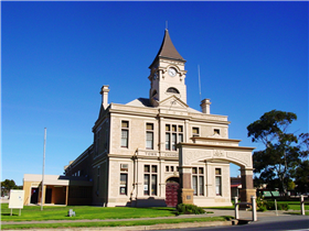 Historic Wallaroo Town Walk - Holiday Jervis Bay 0