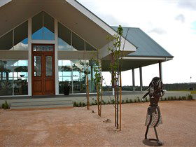ArtWine Cellar Door - Holiday Jervis Bay 0