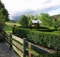 Wychwood Garden  Nursery - Holiday Jervis Bay