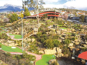 Putters Adventure Golf - Holiday Jervis Bay 0