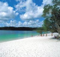 Lake McKenzie - Holiday Jervis Bay