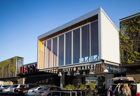 Brickworks Centre - Holiday Jervis Bay 3