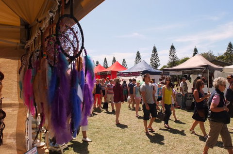Broadbeach Beachfront Markets - Holiday Jervis Bay 2