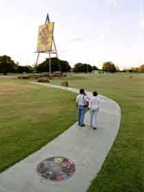 Emerald Centenary Of Federation Mosaic Pathway - Holiday Jervis Bay 0