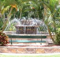 Bauer and Wiles Memorial Fountain - Holiday Jervis Bay