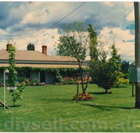 Tumut Valley Violets - Holiday Jervis Bay