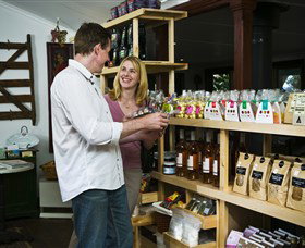 Poachers Pantry And Wily Trout Vineyard - Holiday Jervis Bay 4