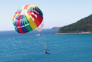 Port Stephens Parasailing - Holiday Jervis Bay 1