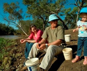 Charleville - Bakers Bend Warrego River Fishing Spot - Holiday Jervis Bay 0
