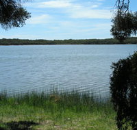Lake Fellmongery Ski Lake - Holiday Jervis Bay