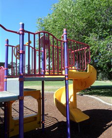 Fadden Pines Playground - Holiday Jervis Bay 2