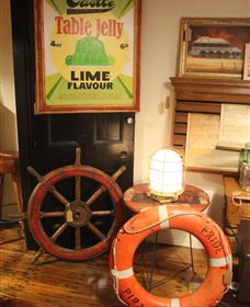 Peachtree Antiques - Holiday Jervis Bay 4