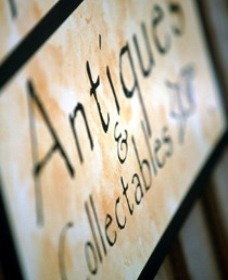 Mr Pickwicks Fine Old Books - Holiday Jervis Bay 0