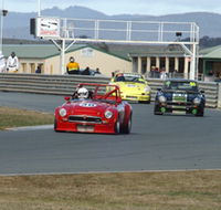 Wakefield Park Motor Racing Circuit - Holiday Jervis Bay