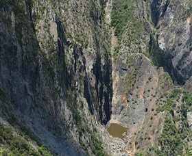 Wollomombi Falls - Holiday Jervis Bay 2