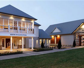 Keith Tulloch Wine - Holiday Jervis Bay 0