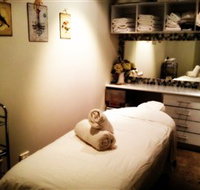 Refresh Face and Body - Holiday Jervis Bay