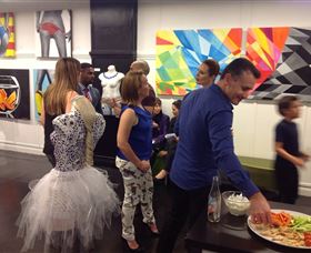 Bondi Art Lounge - Holiday Jervis Bay 6