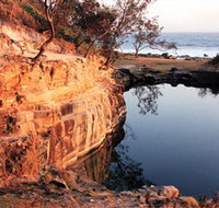 Angourie Blue Pool - Holiday Jervis Bay
