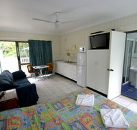 Tropical Palms Inn - Holiday Jervis Bay