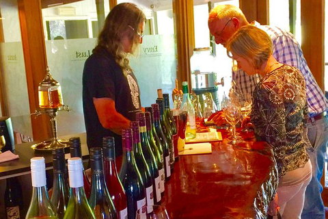Mclaren Vale Luxury Full Day Small Group Wine Tour - Holiday Jervis Bay 7