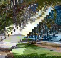 Palm Cove Clifton Beach Kewarra Beach to/from Cairns - Holiday Jervis Bay