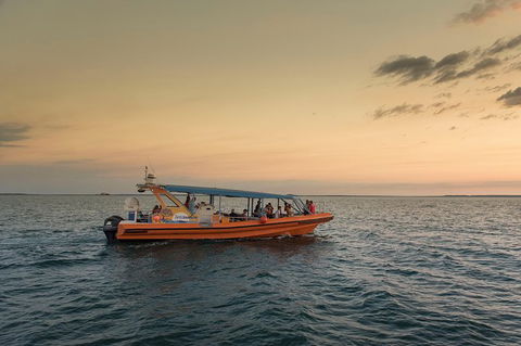 Darwin Sunset Cruise, Including Fish \'n\' Chips - Holiday Jervis Bay 6