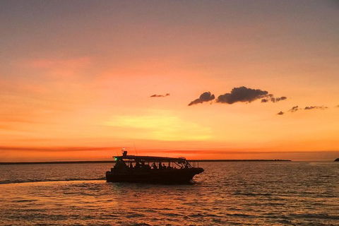 Tropical Light Tropical Bite - Twilight Cruise And CHOW Dinner - Holiday Jervis Bay 3