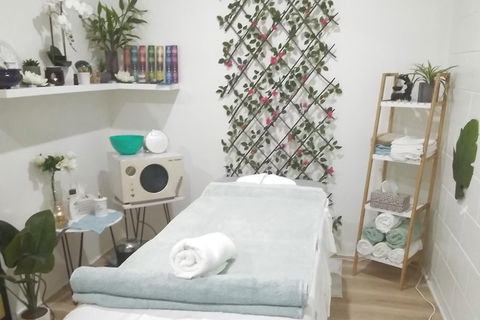 1 Hr Full Body Massage - Holiday Jervis Bay 0