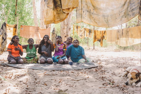Anindilyakwa Arts, Groote Eylandt - Holiday Jervis Bay 0