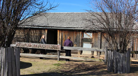 Early Settlers Hut - Holiday Jervis Bay 1