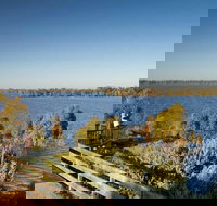 Yanga Lake Viewing Deck - Holiday Jervis Bay