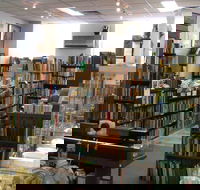 Mr Pickwicks Fine Old Books - Holiday Jervis Bay