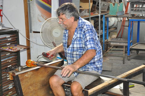 Eamonn Vereker Glass Studio And Gallery - Holiday Jervis Bay 0