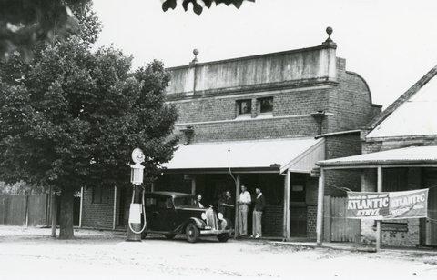 Jindera Heritage Walk - Holiday Jervis Bay 0