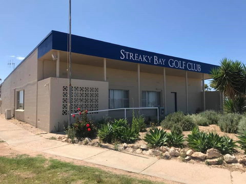 Streaky Bay Golf Club - Holiday Jervis Bay 0