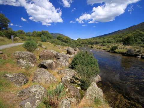 Bullocks Walking Track - Holiday Jervis Bay 1