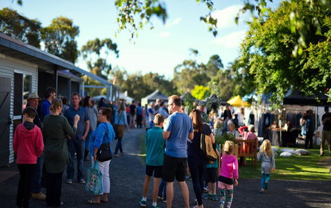 Meeniyan Square - Holiday Jervis Bay 2