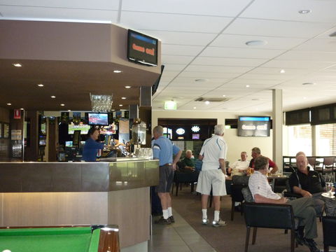 Queanbeyan Golf Club - Holiday Jervis Bay 1