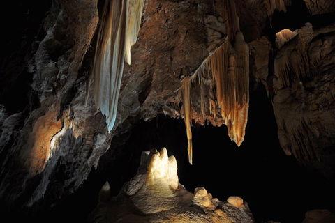 Jenolan Caves: Temple Of Baal Cave Tour - Holiday Jervis Bay 0