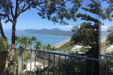 IMAX Private Transfer 7 Guests Cairns Airport To Hotels In Port Douglas - Holiday Jervis Bay 4